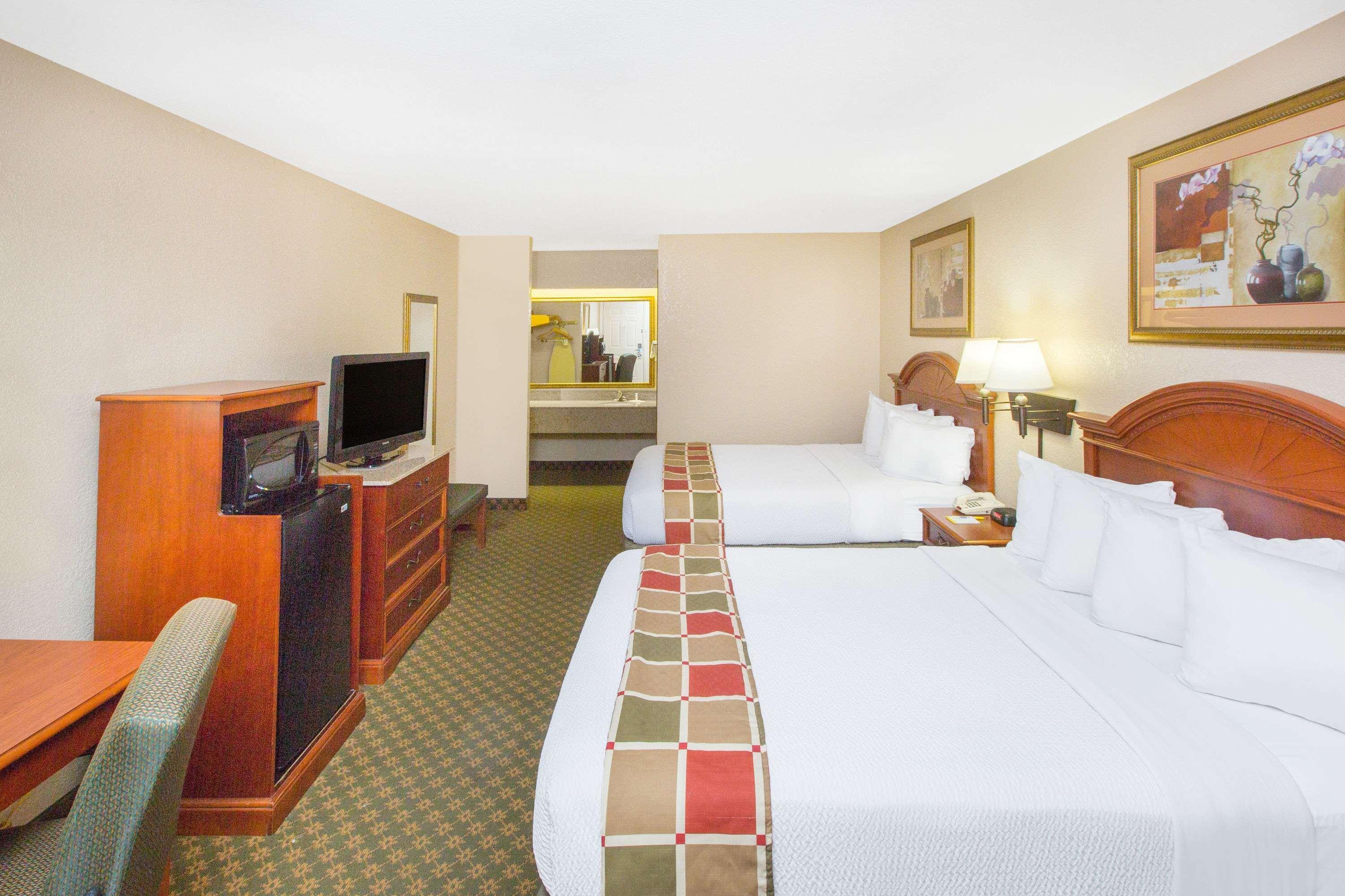 Days Inn By Wyndham Lonoke Exterior photo